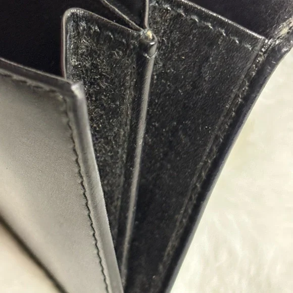 Gucci Black Leather Wallet with Silver Logo - Picture 6 of 12